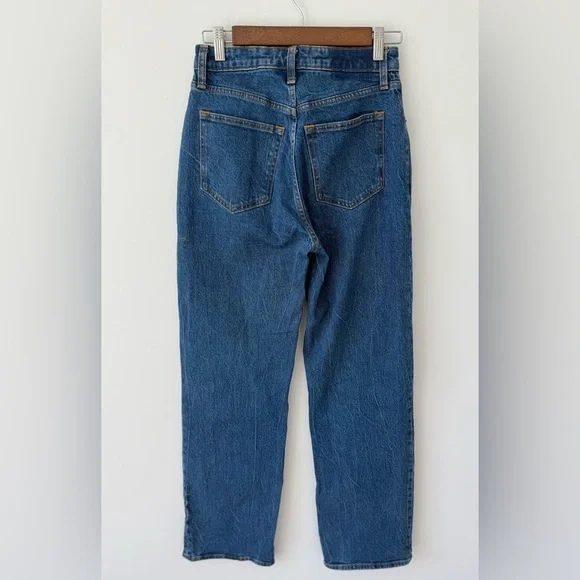 Abercrombie & Fitch High Rise 90s Relaxed Jeans - Picture 4 of 7